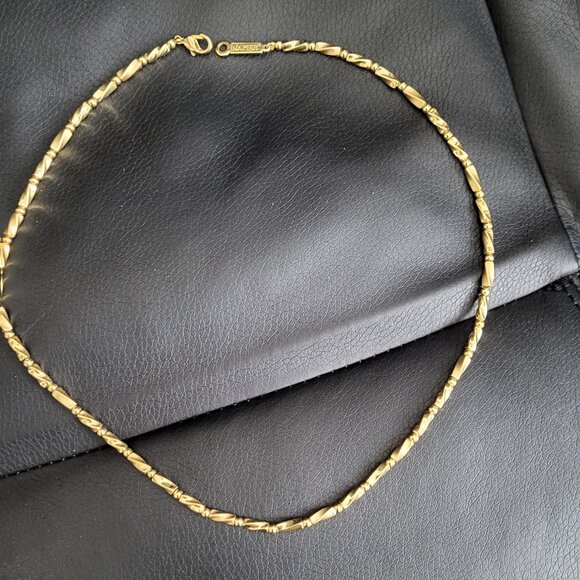 VINTAGE  STAMPED NAPIER ( R ) NECKLACE - Picture 4 of 10